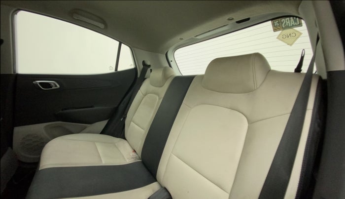 2022 Hyundai GRAND I10 NIOS SPORTZ 1.2 KAPPA VTVT CNG, CNG, Manual, 35,825 km, Right Side Rear Door Cabin