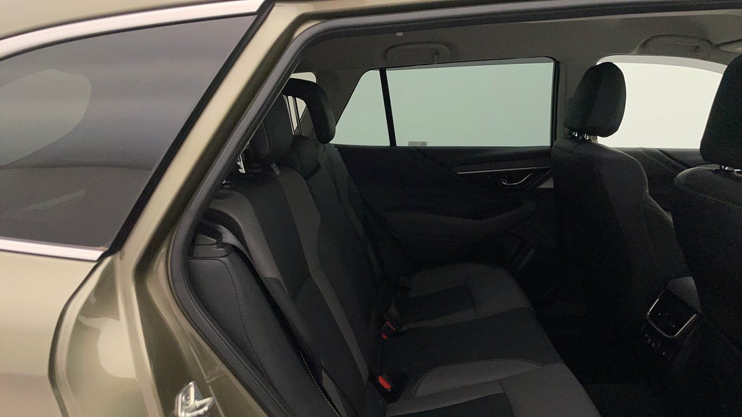 2021 Subaru Outback AWD Sport, Automatic, 60793 km, Right Side Rear Door Cabin View