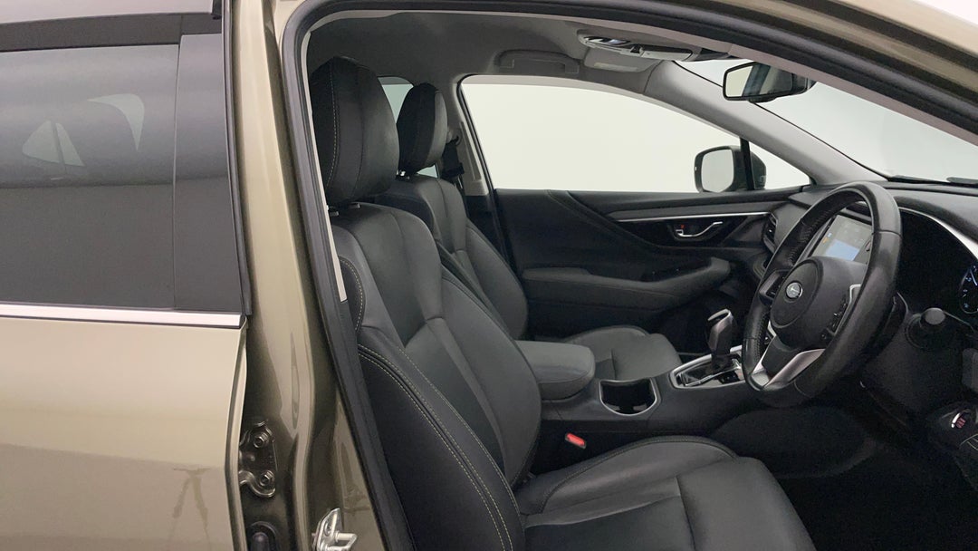 2021 Subaru Outback AWD Sport, Automatic, 60793 km, Right Side Front Door Cabin View