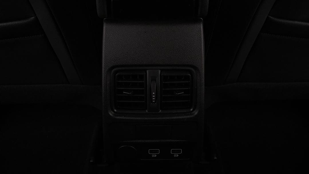 2023 Renault Arkana Zen, Automatic, 51702 km, Rear A/C Vent