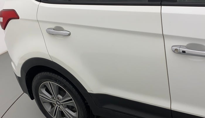 2017 Hyundai Creta SX PLUS AT 1.6 DIESEL, Diesel, Automatic, 1,11,294 km, Right rear door - Slightly dented