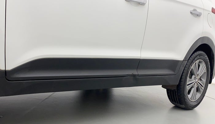 2017 Hyundai Creta SX PLUS AT 1.6 DIESEL, Diesel, Automatic, 1,11,294 km, Left running board - Minor scratches