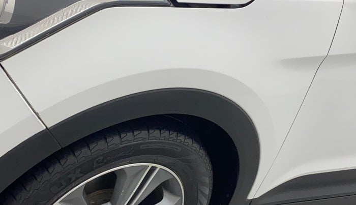 2017 Hyundai Creta SX PLUS AT 1.6 DIESEL, Diesel, Automatic, 1,11,294 km, Left fender - Minor scratches