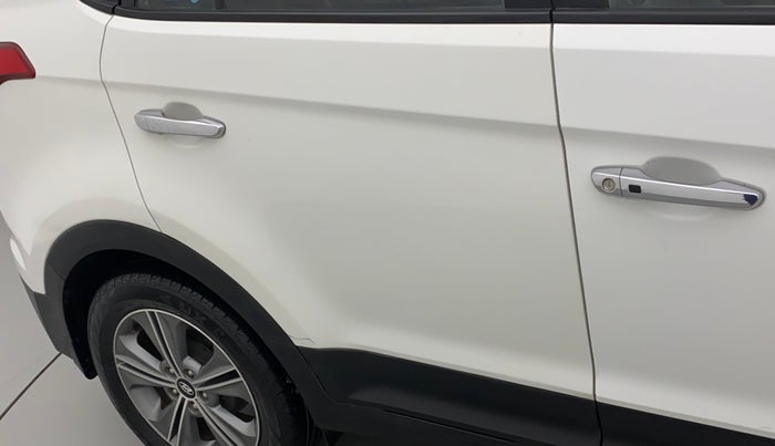 2017 Hyundai Creta SX PLUS AT 1.6 DIESEL, Diesel, Automatic, 1,11,294 km, Right rear door - Minor scratches