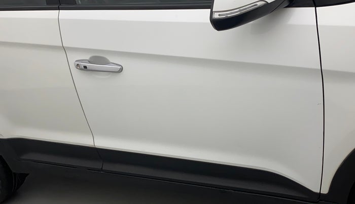 2017 Hyundai Creta SX PLUS AT 1.6 DIESEL, Diesel, Automatic, 1,11,294 km, Driver-side door - Slightly dented