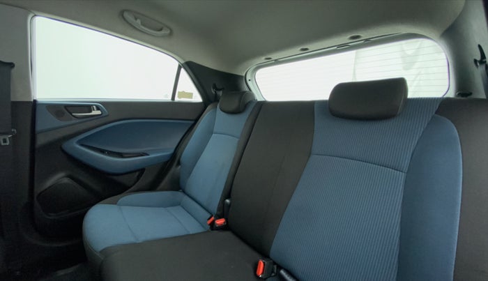 2015 Hyundai i20 Active 1.2 SX, Petrol, Manual, 32,533 km, Right Side Rear Door Cabin