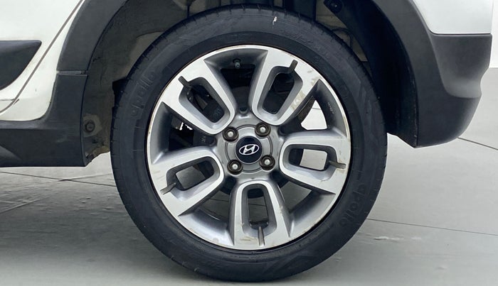 2015 Hyundai i20 Active 1.2 SX, Petrol, Manual, 32,533 km, Left Rear Wheel