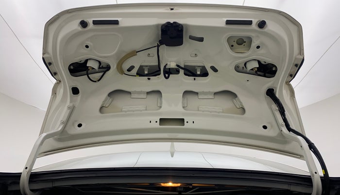 2015 Honda City VX CVT PETROL, Petrol, Automatic, 71,937 km, Boot Door Open