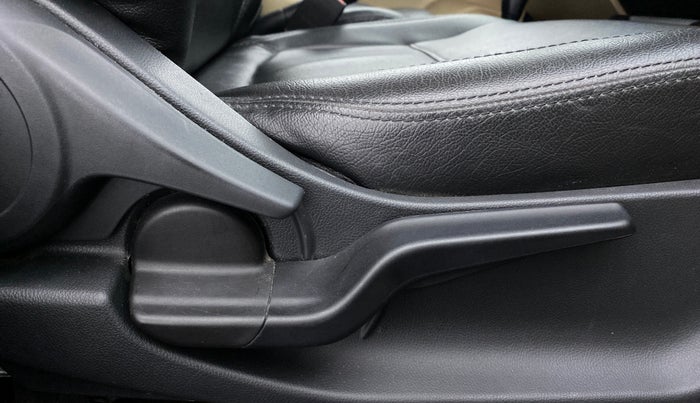 2019 Honda Amaze 1.2 VX CVT I VTEC, Petrol, Automatic, 39,719 km, Driver Side Adjustment Panel