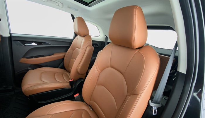 2020 MG HECTOR PLUS SHARP DCT, Petrol, Automatic, 42,696 km, Right Side Rear Door Cabin