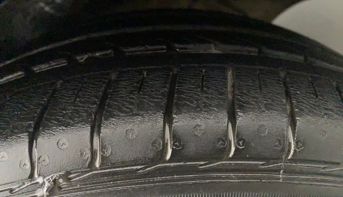 2018 Ford FREESTYLE TITANIUM 1.2 PETROL, Petrol, Manual, 31,265 km, Left Rear Tyre Tread