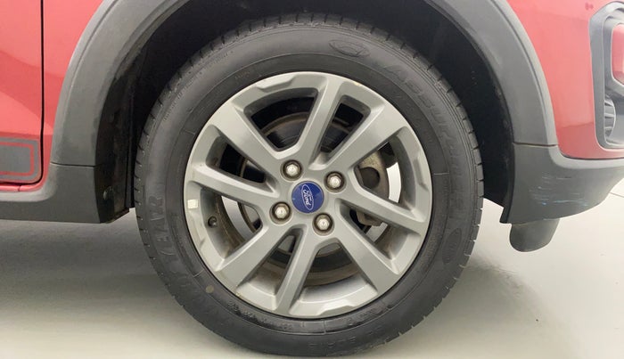 2018 Ford FREESTYLE TITANIUM 1.2 PETROL, Petrol, Manual, 31,265 km, Right Front Wheel