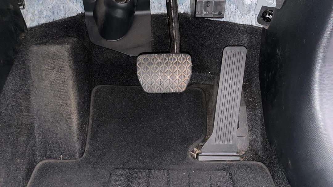 2022 Mazda CX-3 Maxx Sport (FWD), Automatic, 21671 km, Pedals and Footmat