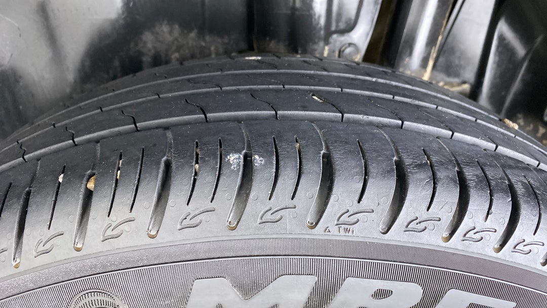 Left Rear Tyre Tread