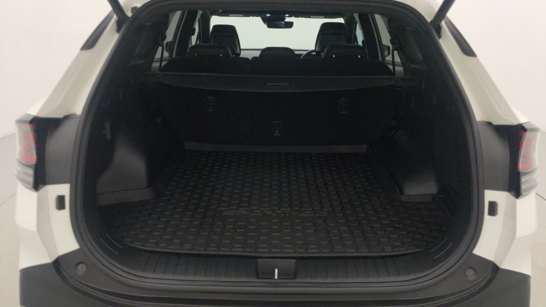 2024 Kia Sportage Gt-line (awd), Automatic, 28531 km, Boot Inside View