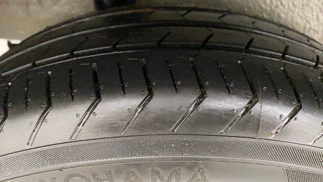 Right Rear Tyre Tread