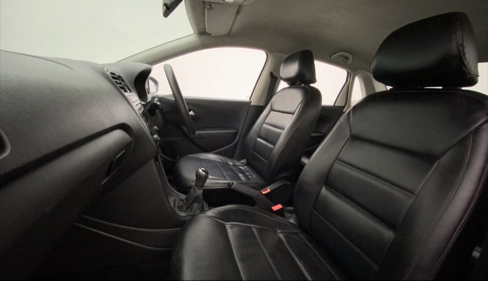 2019 Volkswagen Ameo COMFORTLINE 1.0L, Petrol, Manual, 64,222 km, Right Side Front Door Cabin