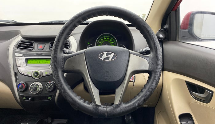 2014 Hyundai Eon SPORTZ, Petrol, Manual, 56,093 km, Steering Wheel Close Up