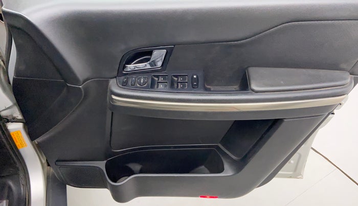 2018 Tata Hexa Varicor 400 XT, Diesel, Manual, 92,452 km, Driver Side Door Panels Control