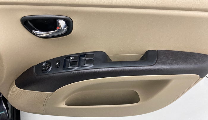 2012 Hyundai i10 SPORTZ 1.2, Petrol, Manual, 57,352 km, Driver Side Door Panels Control