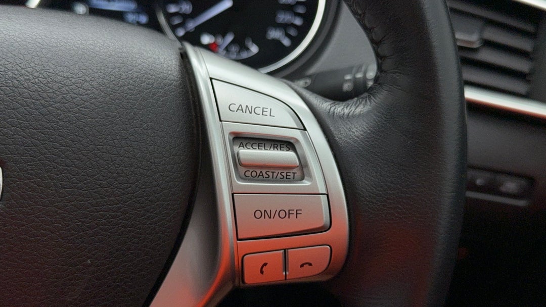 2017 Nissan X-trail Ti (4x4), Automatic, 69188 km, Cruise Control