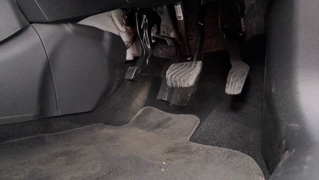 2017 Nissan X-trail Ti (4x4), Automatic, 69188 km, Pedals and Footmat