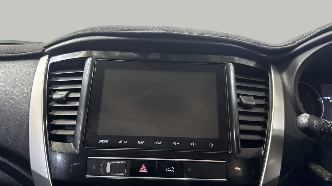 2022 Mitsubishi Pajero Sport Gls (4WD) 7 Seat, Automatic, 17746 km, Infotainment System