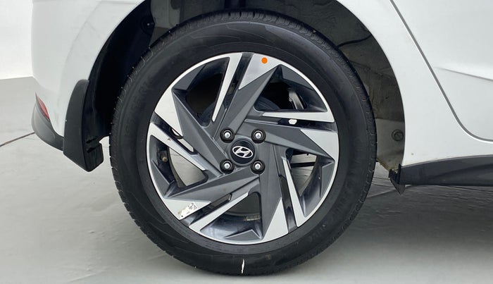 2021 Hyundai NEW I20 ASTA 1.2 AT, Petrol, Automatic, 13,172 km, Right Rear Wheel