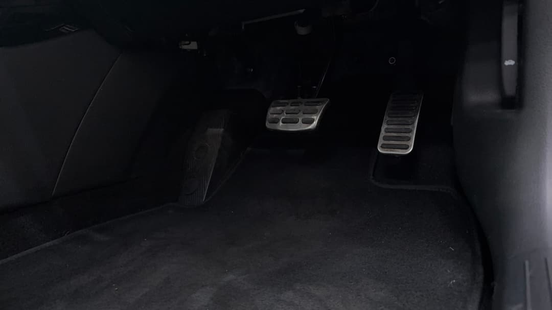 2023 Kia Cerato Gt, Automatic, 70514 km, Pedals and Footmat