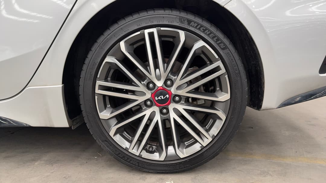 2023 Kia Cerato Gt, Automatic, 70514 km, Left Rear Wheel