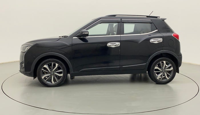 2021 Mahindra XUV300 W8 (O) 1.5 DIESEL, Diesel, Manual, 18,136 km, Left Side