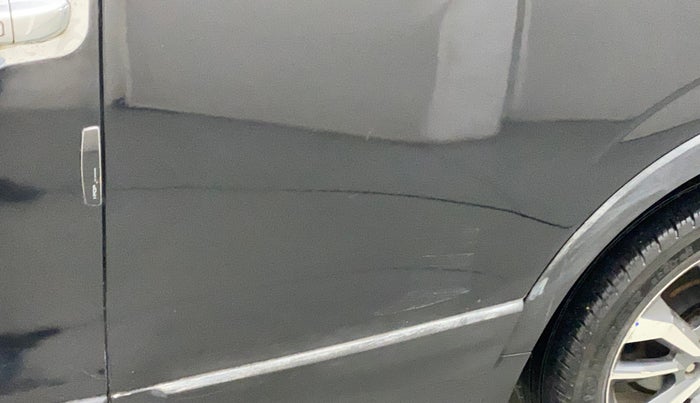 2021 Mahindra XUV 3OO W8 (O) 1.5 DIESEL, Diesel, Manual, 17,961 km, Rear left door - Minor scratches