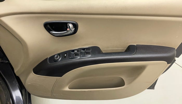 2011 Hyundai i10 SPORTZ 1.2, Petrol, Manual, 15,024 km, Driver Side Door Panels Control