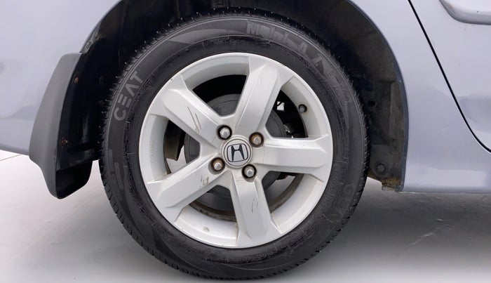 2010 Honda City V AT, Petrol, Automatic, 1,52,381 km, Right Rear Wheel