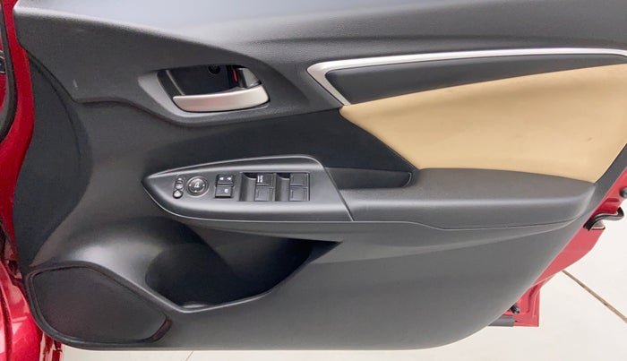 2019 Honda Jazz 1.2 VX AT, Petrol, Automatic, 6,101 km, Driver Side Door Panels Control