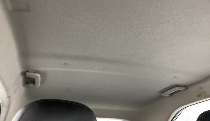 2018 Tata NEXON XMA 1.2, Petrol, Automatic, 46,603 km, Ceiling - Roof lining is slightly discolored