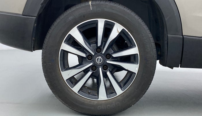 2019 Nissan Kicks XV PETROL, Petrol, Manual, 39,567 km, Right Rear Wheel