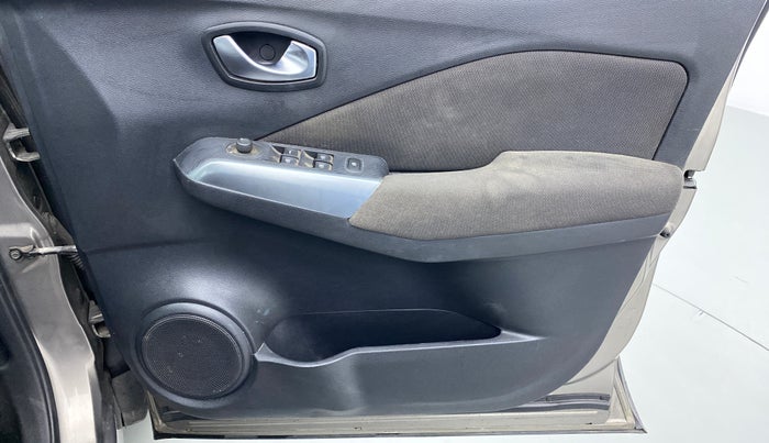 2019 Nissan Kicks XV PETROL, Petrol, Manual, 39,567 km, Driver Side Door Panels Control