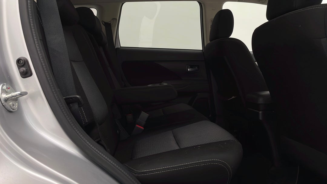 2018 Mitsubishi Outlander Ls 7 Seat (2wd), Automatic, 98394 km, Right Side Rear Door Cabin View
