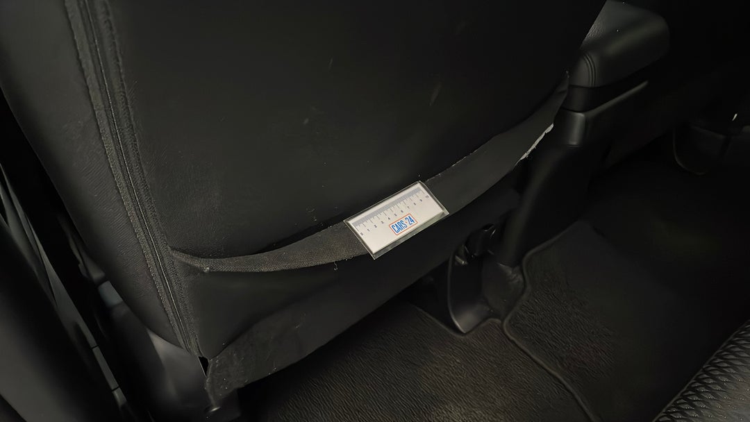 2018 Mitsubishi Outlander Ls 7 Seat (2wd), Automatic, 98394 km, Miscellaneous Interior Broken