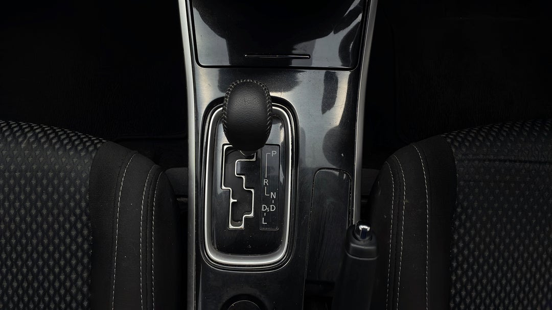 2018 Mitsubishi Outlander Ls 7 Seat (2wd), Automatic, 98394 km, Gear Lever 