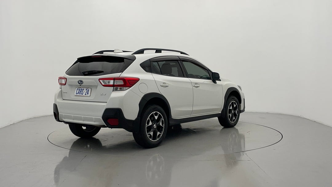 Right Back Diagonal (45- Degree) View