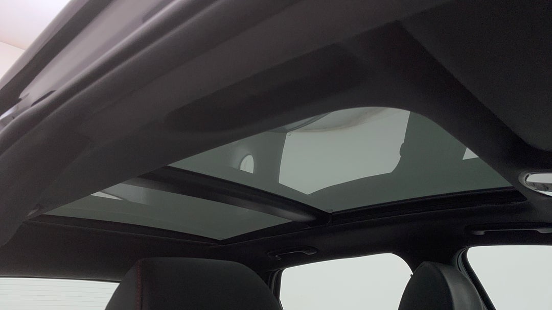 Interior Sunroof/Moonroof