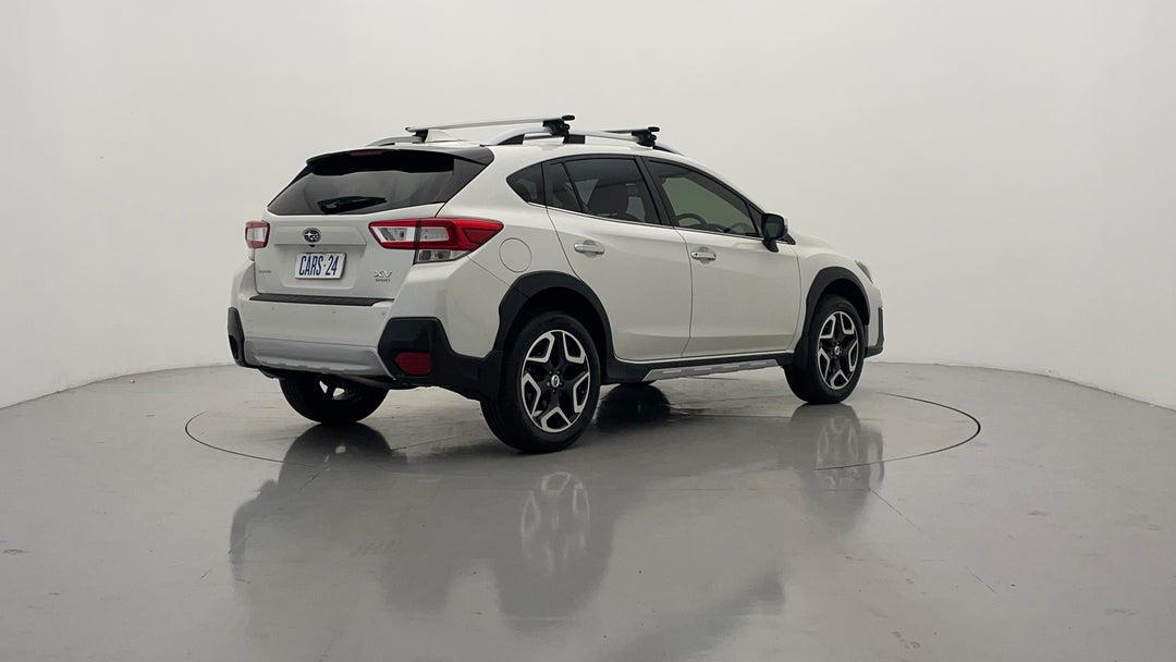 Right Back Diagonal (45- Degree) View