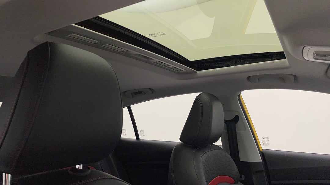 2023 MG Mg5 Essence, Automatic, 24147 km, Interior Sunroof/Moonroof