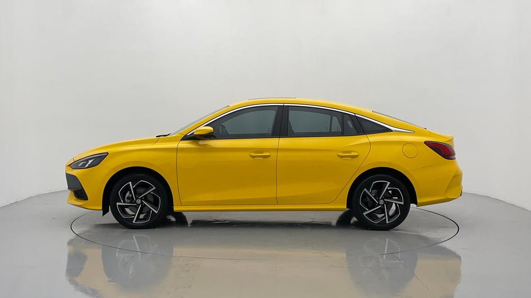 2023 MG Mg5 Essence, Automatic, 24147 km, Left Side View