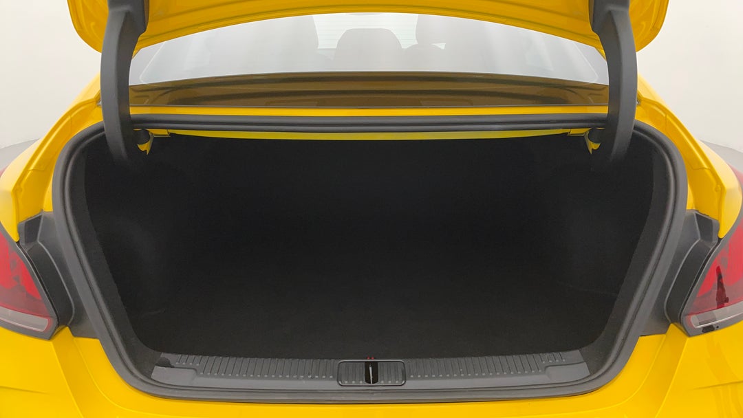 2023 MG Mg5 Essence, Automatic, 24147 km, Boot Inside View