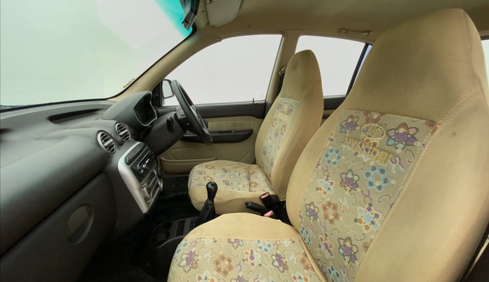 2010 Hyundai Santro Xing GLS, Petrol, Manual, 14,298 km, Right Side Front Door Cabin