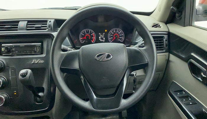 2017 Mahindra Kuv100 K4 PLUS 6 STR, Petrol, Manual, 48,517 km, Steering Wheel Close Up