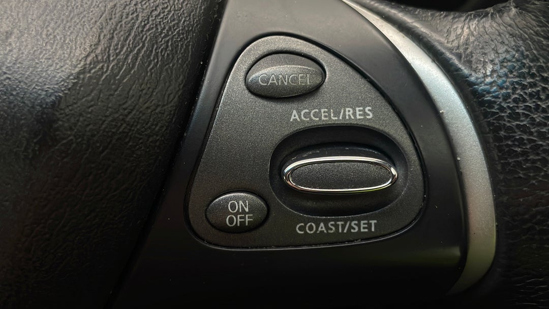 2015 Nissan Pathfinder St-l (4x2), Automatic, 94913 km, Cruise Control